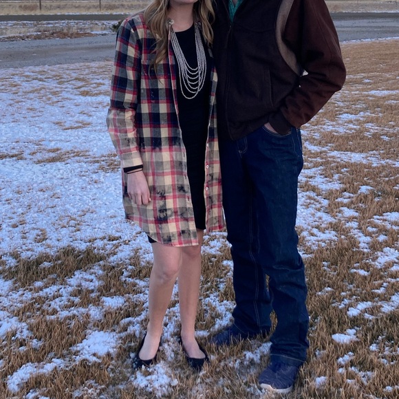 Plaid Dress Cardigan - Picture 3 of 3